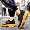 Zapatillas de maratón transfronterizas para hombre de talla grande, ligeras, de suela gruesa, de malla, transpirables, elegantes, de corte bajo con amortiguación de aire.
