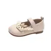 Zapatos de Princesa de Cuero para Niñas, Nuevo Modelo Primavera y Otoño, Suela Suave, Antideslizantes, Velcro, Zapatos para Caminar para Niños Pequeños con Encaje y Decoración de Orejas de Conejo