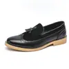 Sapatos Masculinos Casuais de Couro com Franjas e Brogues Estilo Britânico Sapatos de Couro Patchwork de Camurça Formais de Negócios Tamanho Grande Slip-on