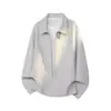 Camisa polo solta e simples para primavera/outono para homens, apresentando um estilo descontraído, zíper, cor sólida versátil e um design de peça dupla falsa