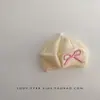 Boina Feminina Outono e Inverno Doce Bordada com Laço Chapéu de Lã Quente à Prova de Vento Chapéu de Pintor Tricotado para Bebê