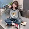 Ropa interior térmica de forro polar para niñas Otoño Invierno 2026 Estilo Nuevo Niños Medianos y Grandes Ropa interior cálida Bloque de color patchwork Rayas Camiseta de manga larga