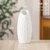 Vaso Geométrico Nórdico Torcido Estilo Nórdico ins Preto e Branco Rotativo Torcido Cerâmica Vasos de Flores Decoração Decorativa para Casa de Hóspedes