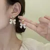 Brincos de Argola com Pingente de Gota Branca Estilo Fada Suave Francês Doce Popular na Internet Design de Nicho Brincos de Luxo Leve