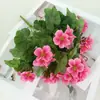 Atacado Transfronteiriço de Arranjos de Flores Begônia de 7 Cabeças de Alta Qualidade em Vasos para Decoração de Hotéis e Restaurantes, Flores Artificiais para Montagem de Cenas