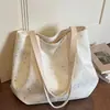 Bolsa Simples de Grande Capacidade Transfronteiriça para Mulheres 2026 Nova Tendência Bolsa de Ombro de Bolinhas Moda de Nicho Bolsa Tote para o Dia a Dia