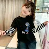 Camiseta infantil de manga comprida 100% algodão, blusa estampada de outono para meninas com efeito de duas peças, roupa de primavera e outono para bebês e crianças pequenas