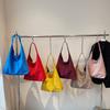 Bolso de pana suave retro para pan para mujer 2026 Nuevo popular de primavera Bolso de hombro de gran capacidad Bolso tipo cubo de moda