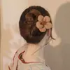 Accesorios para el Cabello de Otoño e Invierno Elegante Pinza para el Cabello de Flor de Felpa Pinza de Disco para la Parte Trasera de la Cabeza para Mujer Adorno para la Cabeza de Una Sola Palabra de Alta Calidad Pinza de Pico de Pato