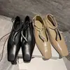 Sapatos T Femininos de Couro de Vaca Quadrados Mary Jane em T Primavera Novo Sapatos Totalmente em Couro Salto Baixo Boca Rasa para Mulheres