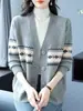 Jaqueta Suéter Feminina Cardigan de Tricô Outono Novo Estilo Solta Tamanho Grande Estilo Estrangeiro Roupa de Fora