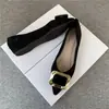 Zapatos Estilo Chanel de Punta con un Look Impresionante al Usarlos, Nuevo Modelo Primavera y Otoño 2026 con Hebilla Cuadrada, Elegantes y Ligeros para el Trayecto, Tacones Altos de Suela Suave