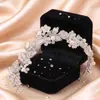 Diadema Floral de Lujo Ligero Estilo Francés Transfronteriza, Accesorio para el Cabello de Perlas y Pedrería Estilo Bosque, Diadema de Novia Hecha a Mano para Boda, Adorno Versátil para el Cabello