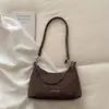 Bolso Tipo Dumpling Moderno y Elegante 2025 Invierno Bolso de Hombro Cruzado para Mujer con una Textura Sencilla y a la Moda, Nuevo Bolso Casual
