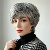 Peluca Femenina de Mediana Edad y Anciana Interpretando el Programa de Ancianos Peluca Masculina y Femenina Africana Europea y Americana Comercio Exportación Peluca Tocado Femenino