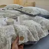 Juego de Cuatro Piezas de Gasa de Doble Capa 100% Algodón Clase A con Diseño de Botones Vintage, Tacto de Algodón y Lino, Funda de Edredón de Algodón Lavado Puro, Juego de Tres Piezas para Estudiantes