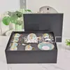 Juego de Café de Porcelana de Alto Valor Familia Fan Retrato con Fondo Verde Tetera Taza Platillo Azucarero para el Hogar Té de la Tarde Regalo