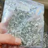 Atacado do Fabricante Joias de Diamante para Nail Art K9 Diamantes Grandes Acessórios para Unhas Joias DIY Misturadas Prata Branco Fundo Plano Joias Adesivos de Diamante
