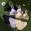 Conjunto de lencería de encaje con aros, diseñado para prevenir la flacidez, proporcionar modelado y ofrecer un ajuste cómodo y transpirable