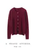 Cardigã de renda com botões de pérola e gola redonda, 100% cashmere, estilo francês, macio e confortável, com um design delicado e elegante que lembra Chanel