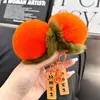 Llavero Colgante de Peluche Pequeño de Caqui de Moda Adorno de Bola de Peluche para Bolso Muñeca de Dibujos Animados Llavero de Boutique
