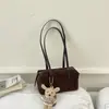 Bolso de axila nuevo de piel de vaca mate para principios de otoño, bolso HOBO almohada retro minimalista, bolso baguette casual para el día a día de textura suave