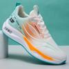 Tênis de Corrida Ultrafinos Verão Novo Tênis Respirável Sapatos Masculinos Absorção de Choque Sola Macia Leve Sapatos de Malha para Estudantes