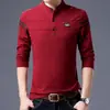 Camiseta de algodón de manga larga para hombre cuello liso color sólido joven y de mediana edad coreana ajuste slim camiseta interior ropa de otoño guapa venta al por mayor para hombre