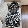 2026 Novo Seda de Amora Seda Crepe Duplo Elegante Estampado Vestido Longo Vestido Acinturado Venda por Atacado H02CQ8035