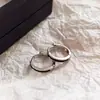 2026 Aretes de Aro Lisos Sencillos Estilo Nuevo con un Diseño Exagerado, Versátiles y Elegantes, Aretes de Lujo Ligero de Gama Alta de Nicho