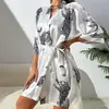 Conjunto de Pijama Estampa de Leopardo Robe Shorts Calça Longa Seda de Simulação Moda Feminina Roupa de Casa Pijamas Em Estoque Atacado