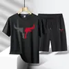 Roupa Esportiva Casual da Moda Masculina Secagem Rápida Tamanho Grande Conjunto de Duas Peças Verão Seda de Gelo Camiseta Shorts Venda Direta da Fábrica