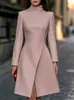 2026 Amazon Transfronterizo Ropa de Mujer Europea y Americana Nuevo Estilo de Moda Temperamento Elegante Color Sólido Ceñidor de Cintura Cuello Semi Alto Vestido Corto