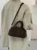 Colección de otoño 2026 transfronteriza: bolso Boston de gamuza, diseño retro y de nicho, bolso de hombro de moda, bolso cruzado y bolso de mano