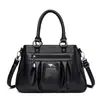 Bolso de mujer 2023 nuevo modelo de gran capacidad, bolso de mano de moda para madres de mediana edad, bolso de hombro y bandolera para mujer, disponible para venta al por mayor