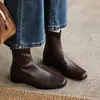 Estas botas son silenciosas~ botas estilizadas versátiles para ir al trabajo, colección otoño e invierno 2026, tacón medio grueso, punta cuadrada, botines elásticos ajustados a la pierna para mujer