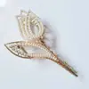 Pinza de sujeción de tulipán de perla de alta gama Pasador de strass exquisito Pinza de tiburón para la parte posterior de la cabeza para mujer Adorno para el cabello Grande Verano