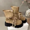 Elegantes y estilizadas nuevas botas de plataforma retro para mujer, perfectas para figuras menudas, con suelas gruesas y adecuadas para combinar con faldas, colección otoño y primavera 2026
