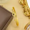 Pulsera para Mujer Acero de Titanio Europea y Americana No se Desvanece Cobre Incrustado Circonio Pulsera Nicho Moda de Gama Alta Joyería al por Mayor Joyería de Mano