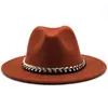 Aliexpress Otoño e Invierno Nuevos Accesorios de Cadena Negros Blancos Sombrero de Lana Moda Europea y Americana Sombrero de Jazz 20 Colores