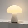 Lámpara de mesa de seta estilo Ins vintage danesa color crema, recargable, para sala de estar, estudio, dormitorio, decoración de mesita de noche, iluminación ambiental, venta al por mayor