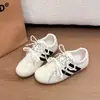 Zapatos de Entrenamiento Alemanes Redondos de Moda para Mujer, Nuevos Primavera/Verano 2026 Doble Cordón Suela Gruesa Versátiles Deportivos Casuales