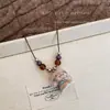 Colar com Pingente de Cavalo de Madeira Vintage com Contas para Mulheres, Design Único para Outono e Inverno, Acessório de Corrente Longa para Suéter