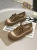 Otoño 2026 Nuevos Zapatos Blancos de Suela Gruesa para Mujer Versátiles Casuales Zapatos de Tabla Moda Retro Zapatos de Dedo Gordo Zapatos de Tabla Transpirables