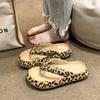 Chanclas Mujer Ropa de Exterior Verano Nuevo Estilo Suela Gruesa Moda Estampado de Leopardo Estilo Hada Sandalias Apartadas para Mujer