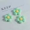 Versátiles Joyería de Resina con Flores Frescas de Cinco Pétalos Accesorios DIY Pegamento de Crema Accesorios para el Cabello Hebilla de Zapato Crocs Pegatina para Funda de Teléfono Materiales