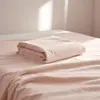 Juego de sábanas simple para todas las estaciones, una sola pieza para dormitorio estudiantil, juego de tres piezas de funda de edredón y fundas de almohada lavadas de color liso para uso en la cama