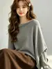 Design elegante e suave, suéter de tricô falso de duas peças para mulheres, novo estilo outono, blusa de seda e lã de manga longa na cor lisa