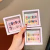 Novos Adesivos de Unha Vestíveis de Desenho Animado para Crianças com Cola em Gel, Adesivos de Nail Art Removíveis para Alunos do Ensino Fundamental, Adesivos de Unha de Presente para Meninas