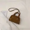 Bolso Pequeño Retro Mate Simple para Mujer, Nuevo Bolso de Mano de Primavera y Verano, Bolso Cruzado Versátil y Elegante para el Día a Día con un Tacto de Alta Calidad